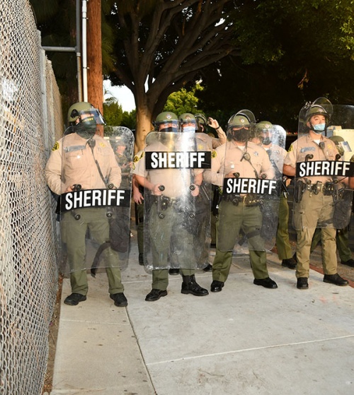 Researchers say ‘gangs’ of sheriff’s deputies are real