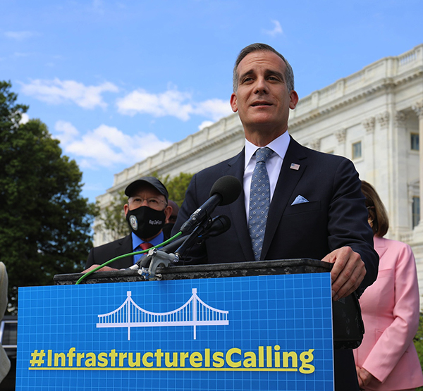Garcetti urges Washington to invest in infrastructure