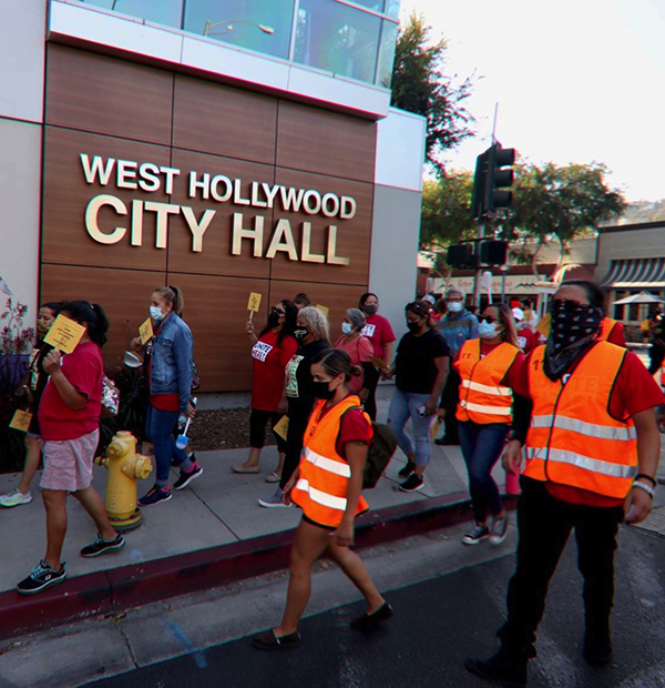 City Council votes for policy that protects hotel workers