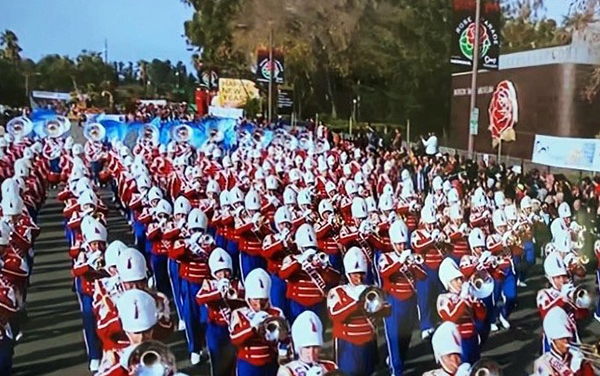 Gabby Giffords serves as grand marshal of Rose Parade