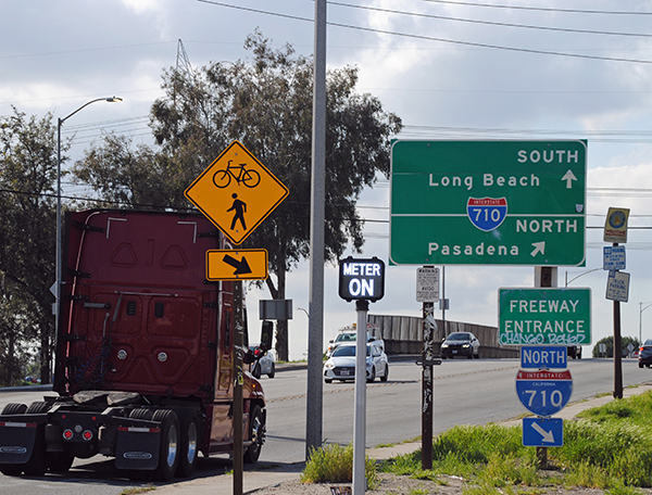 Freeway task force comes out against widening lanes