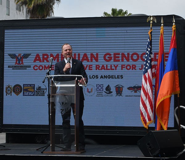 Armenian groups rally to mark start of genocide