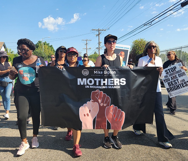 ‘Mothers in Mourning’ lead protest   against city’s handgun violence 