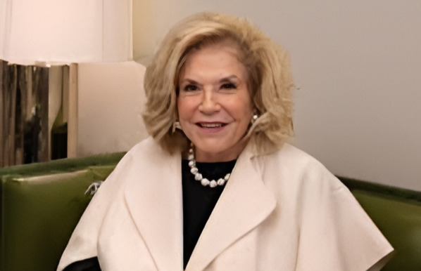 A photo of Wallis Annenberg.