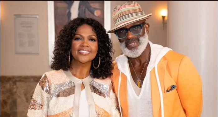 BeBe and CeCe Winans reunite to host 40th Stellar Gospel Awards: Tasty Clips